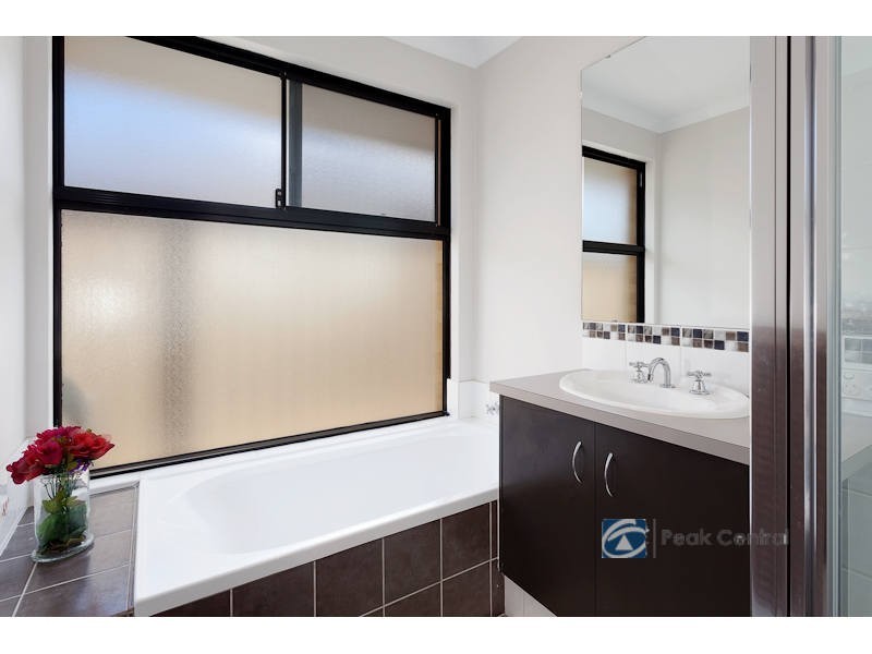 44 Kesiya Turn, Aubin Grove WA 6164