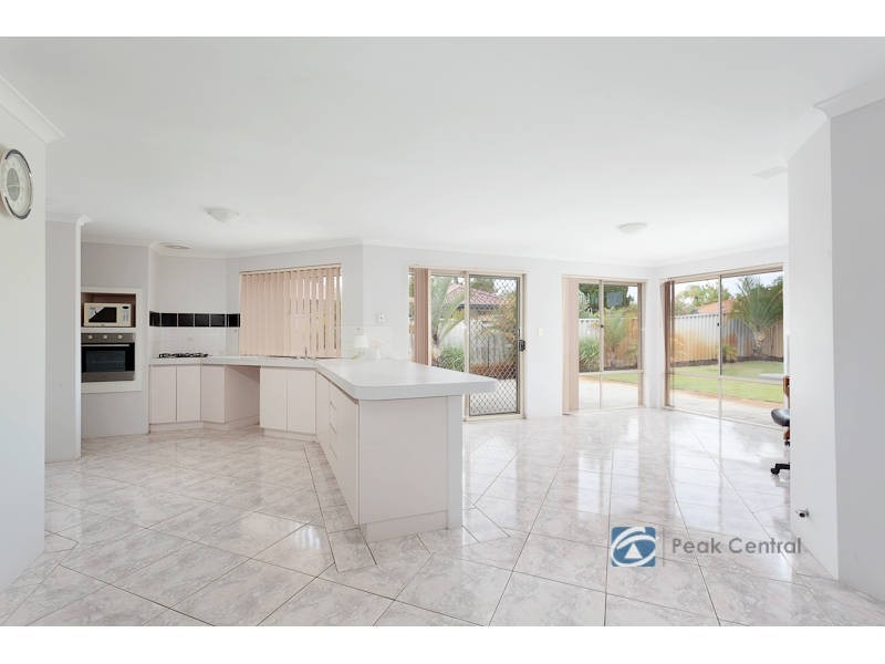 6 Rossell Place, Atwell WA 6164