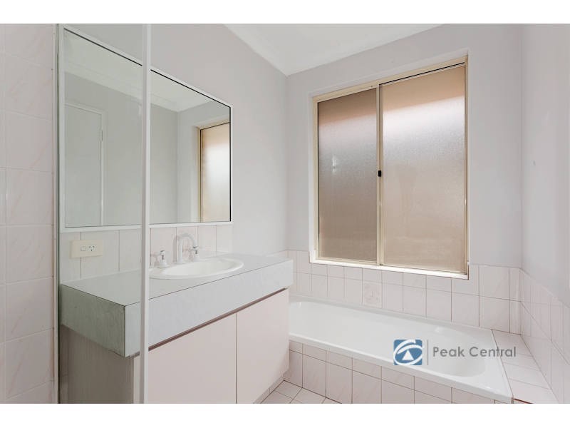 6 Rossell Place, Atwell WA 6164