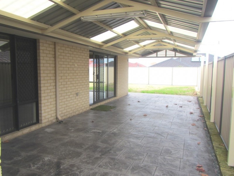 51 Belmore Bend, Aubin Grove WA 6164