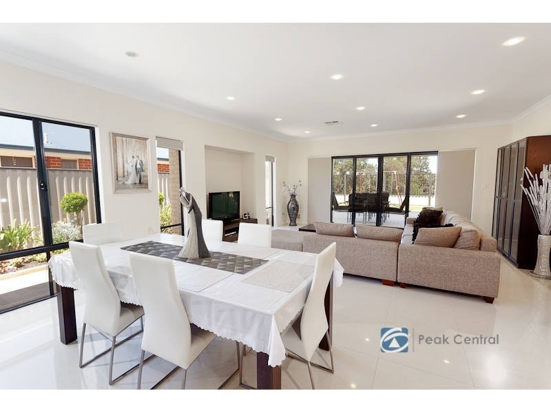 36 Descanso Loop, Aubin Grove WA 6164