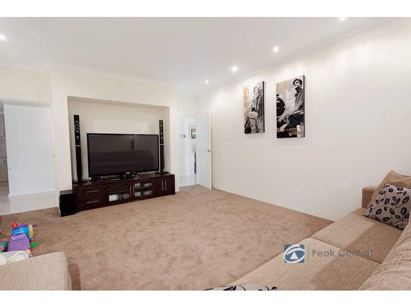 36 Descanso Loop, Aubin Grove WA 6164