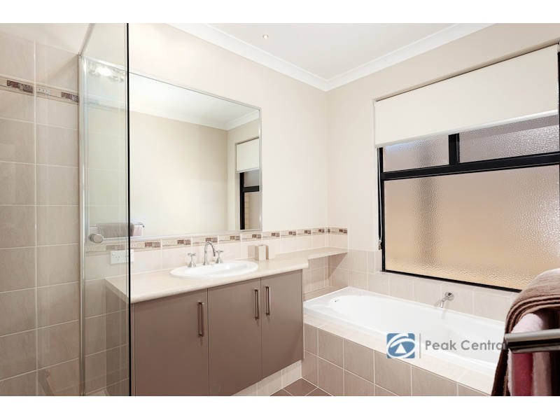36 Descanso Loop, Aubin Grove WA 6164