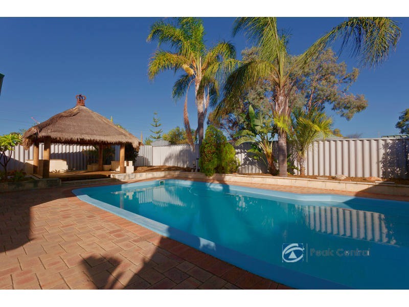 14 Seabrook Place, Success WA 6164