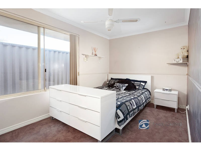 14 Seabrook Place, Success WA 6164