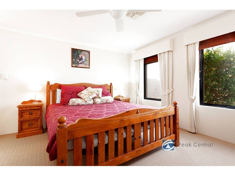 220 Bartram Road, Atwell WA 6164