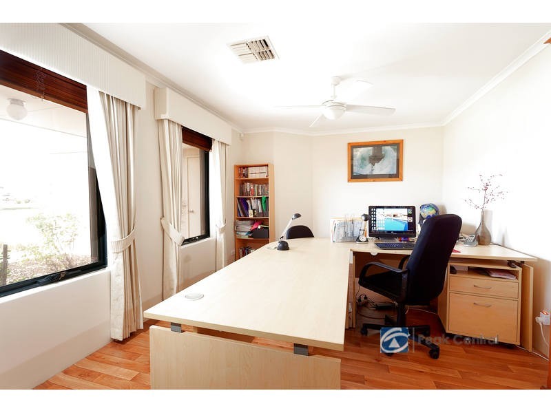 220 Bartram Road, Atwell WA 6164