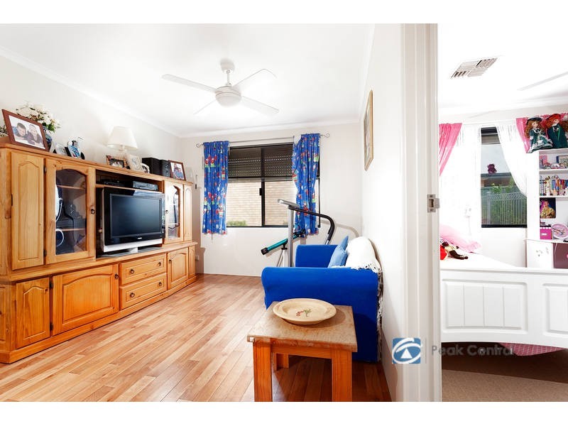 220 Bartram Road, Atwell WA 6164