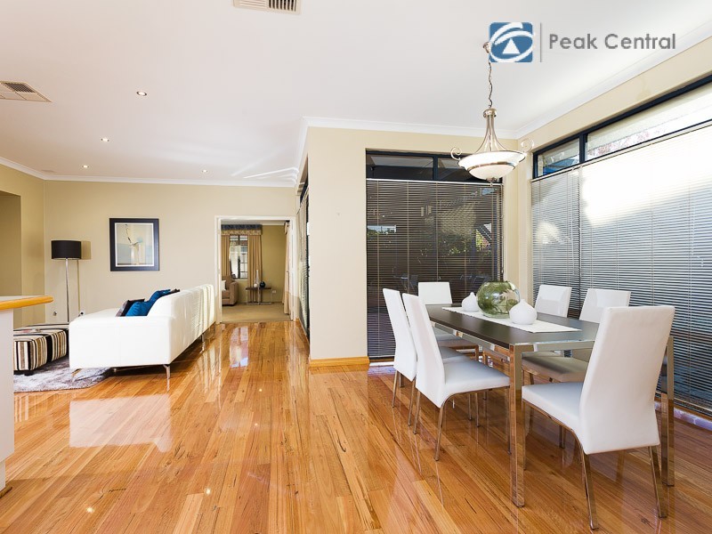 4 Dulcet Link, Atwell WA 6164