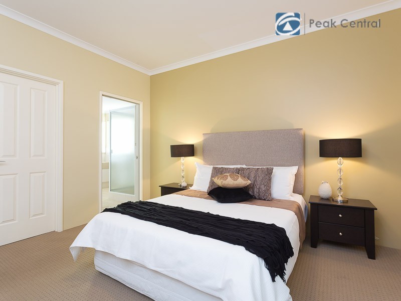 4 Dulcet Link, Atwell WA 6164