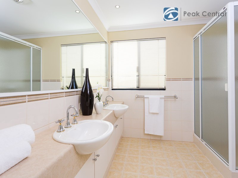 4 Dulcet Link, Atwell WA 6164