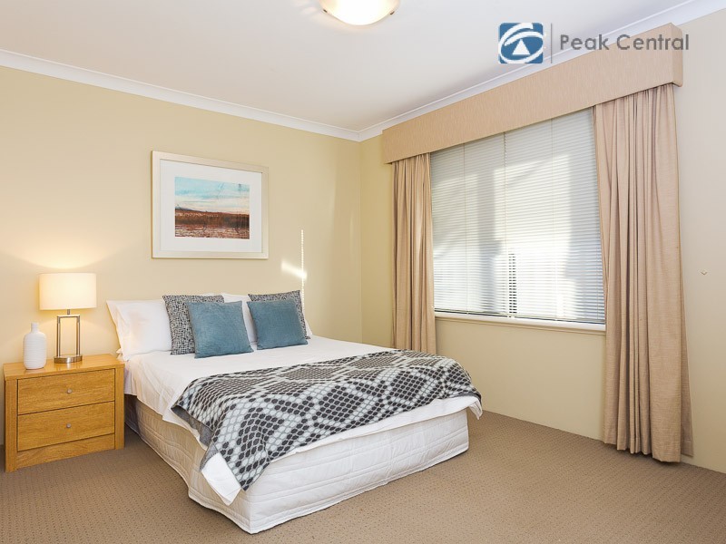 4 Dulcet Link, Atwell WA 6164