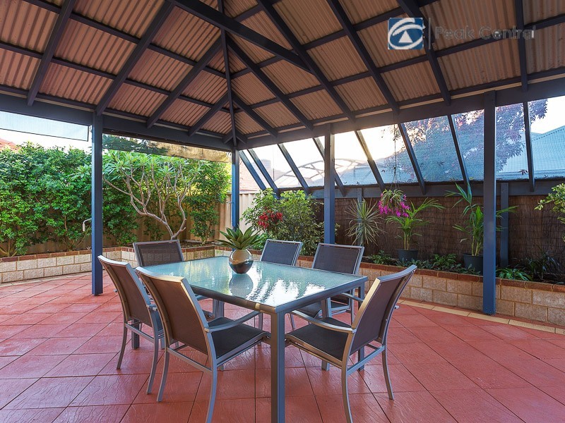 4 Dulcet Link, Atwell WA 6164