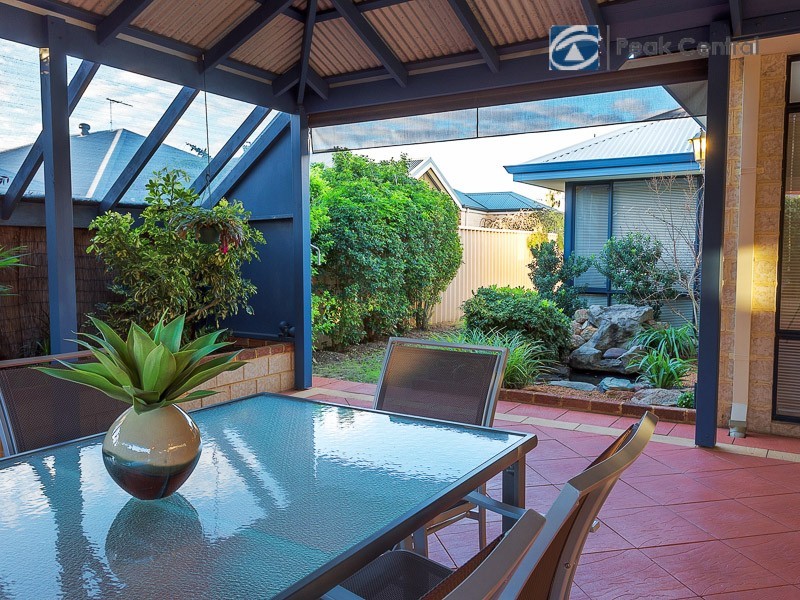 4 Dulcet Link, Atwell WA 6164