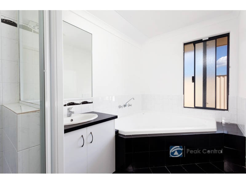 18 Armand Drive, Aubin Grove WA 6164