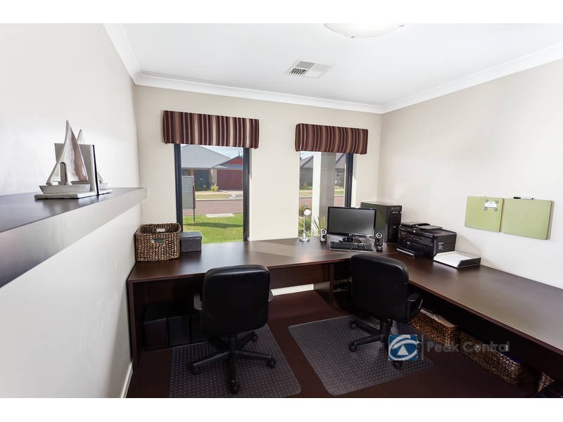 8 Armand Drive, Aubin Grove WA 6164