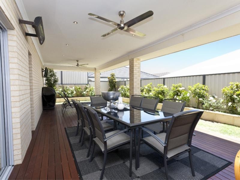 14 Descanso Loop, Aubin Grove WA 6164