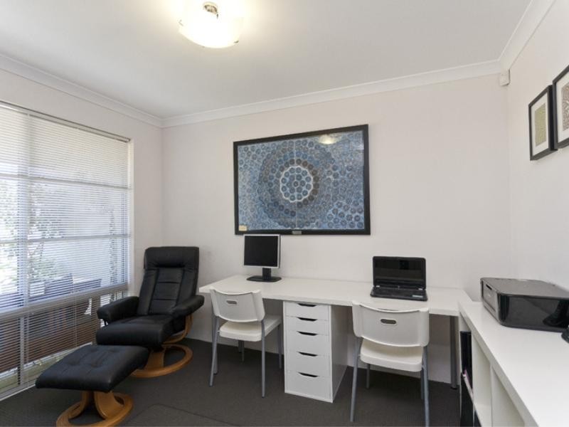 14 Descanso Loop, Aubin Grove WA 6164