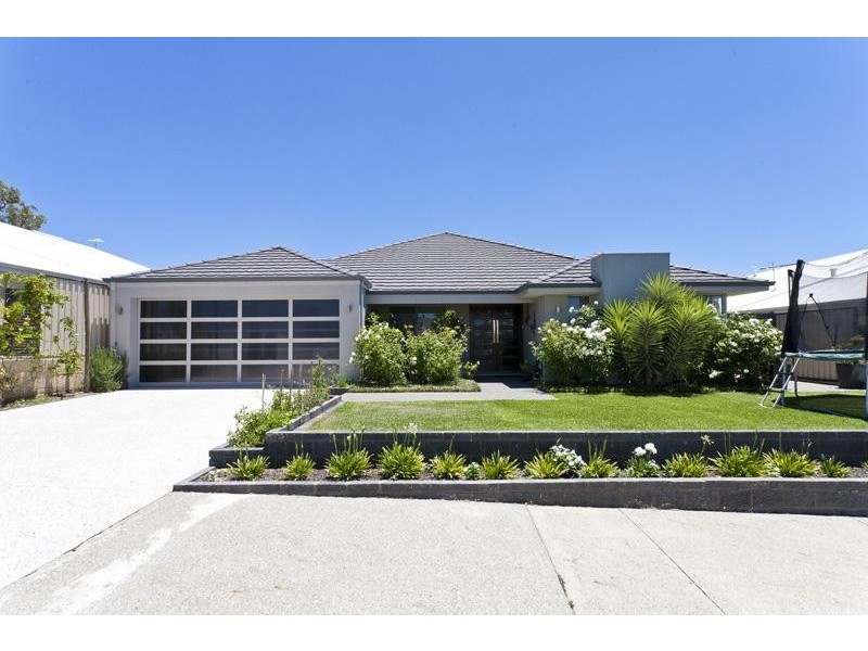 14 Descanso Loop, Aubin Grove WA 6164