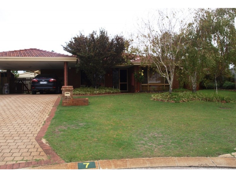 7 Marie Court, Atwell WA 6164