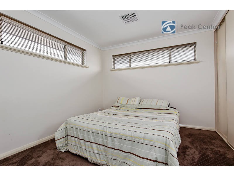 4 Giverny Gardens, Aubin Grove WA 6164