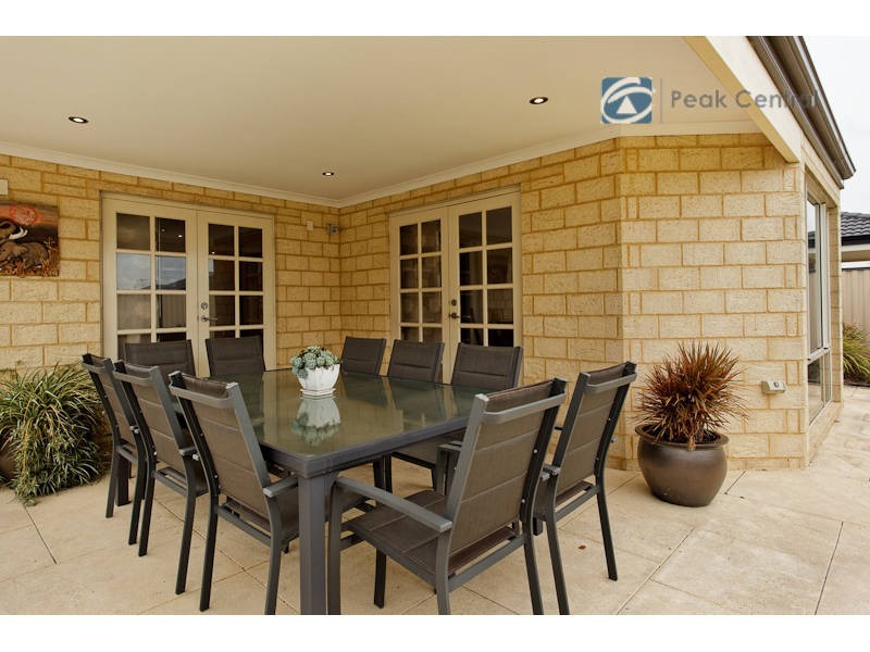 4 Giverny Gardens, Aubin Grove WA 6164