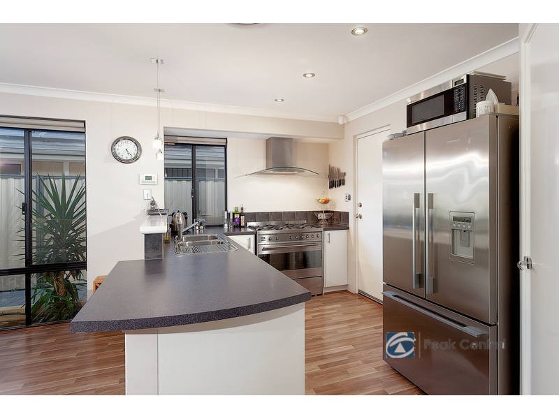 1 Spruce Terrace, Aubin Grove WA 6164