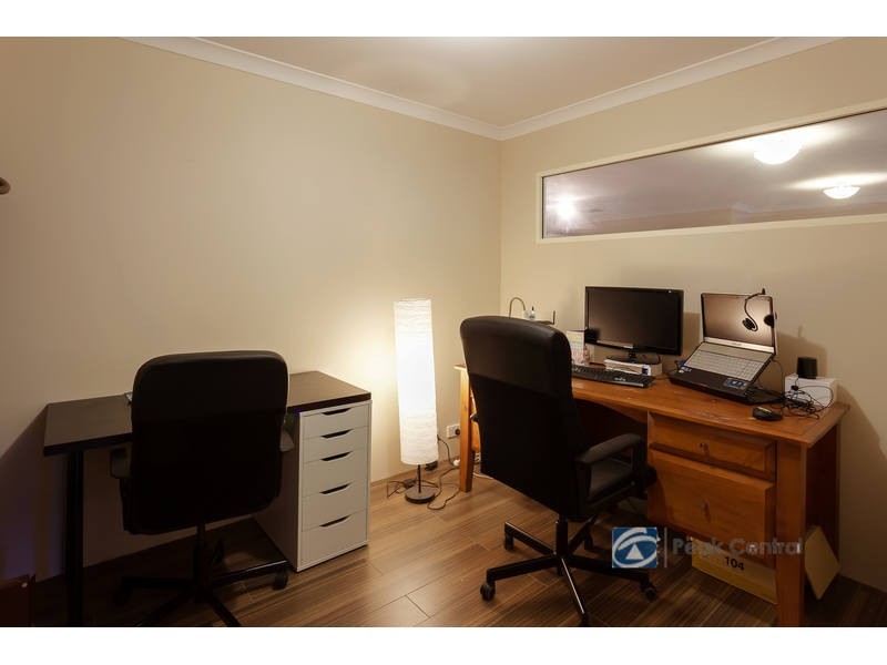 14 Calytrix Crescent, Success WA 6164