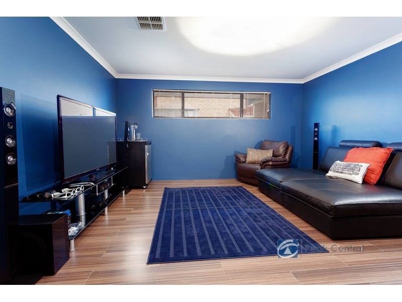 14 Calytrix Crescent, Success WA 6164