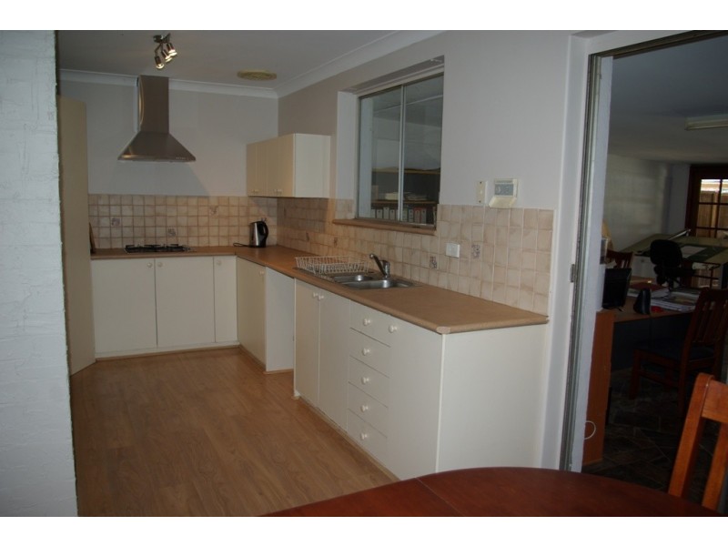 841 Armadale Road, Forrestdale WA 6112