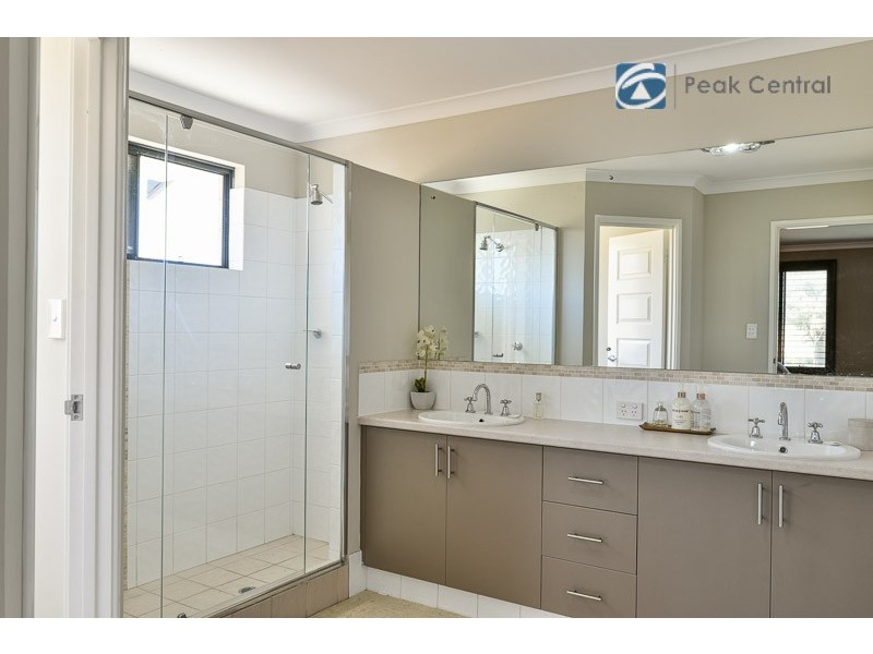 10 Colorado Parade, Aubin Grove WA 6164