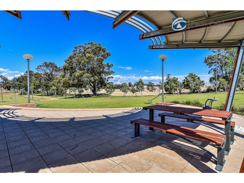 10 Colorado Parade, Aubin Grove WA 6164