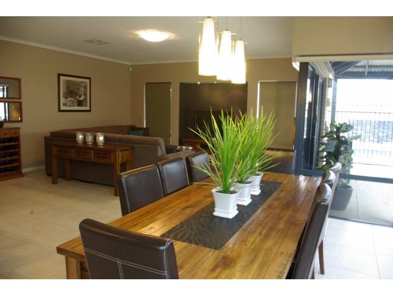 3 Harmony Avenue, Atwell WA 6164