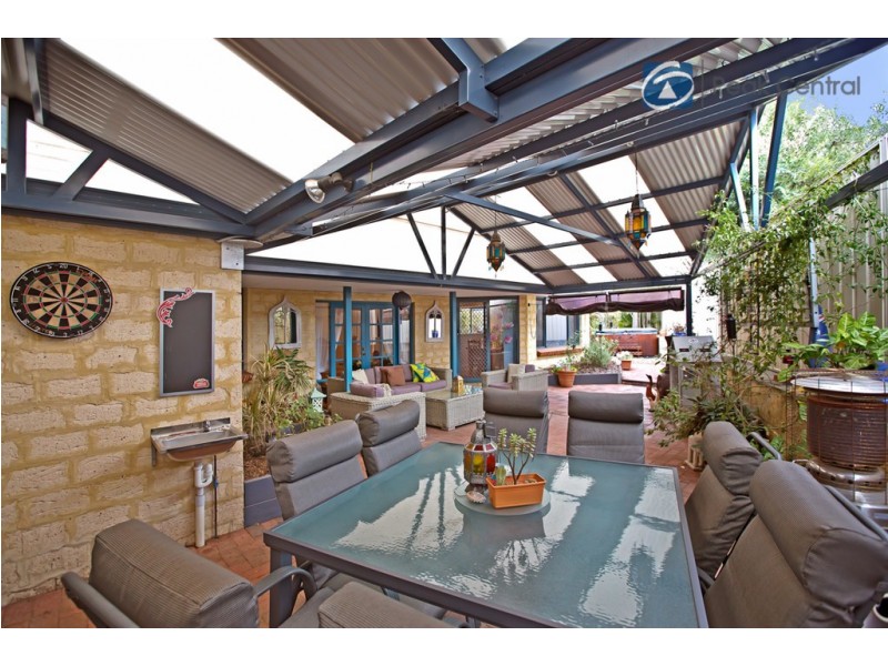 57 Baningan Avenue, Success WA 6164