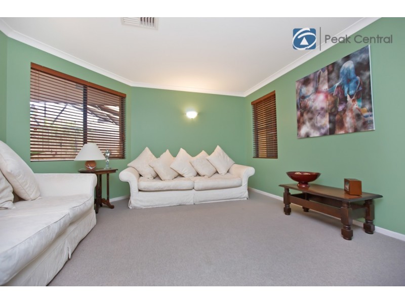 57 Baningan Avenue, Success WA 6164