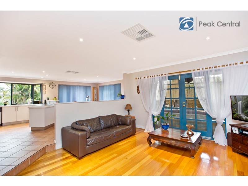 57 Baningan Avenue, Success WA 6164