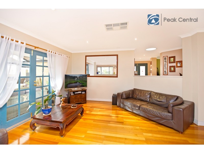 57 Baningan Avenue, Success WA 6164