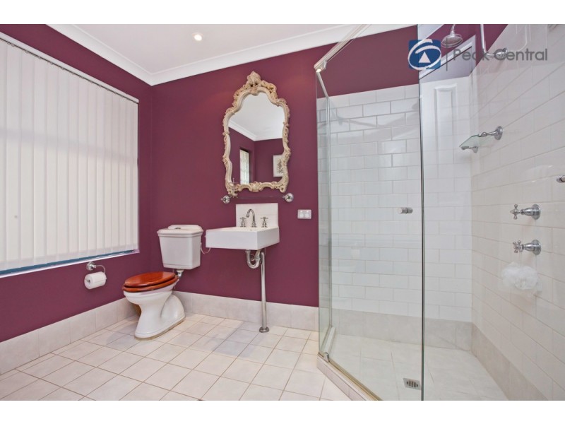 57 Baningan Avenue, Success WA 6164