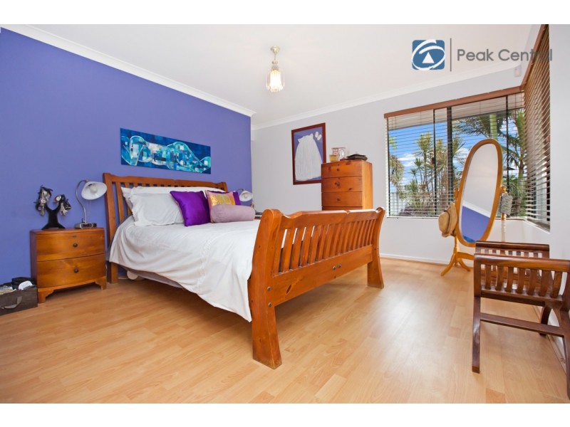 57 Baningan Avenue, Success WA 6164