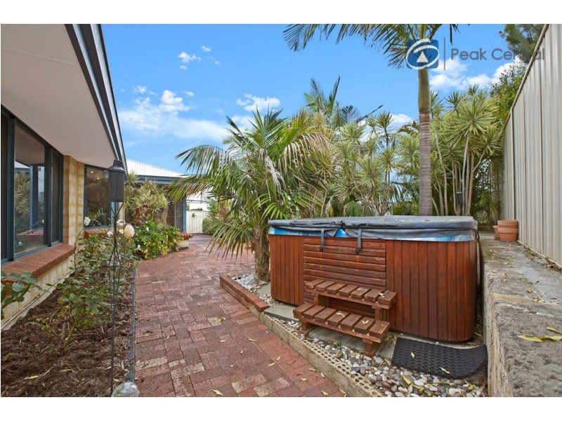 57 Baningan Avenue, Success WA 6164