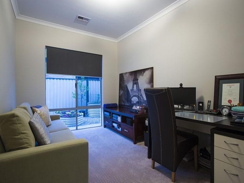 5 Adromeda Link, Aubin Grove WA 6164