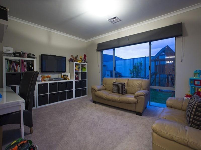 5 Adromeda Link, Aubin Grove WA 6164