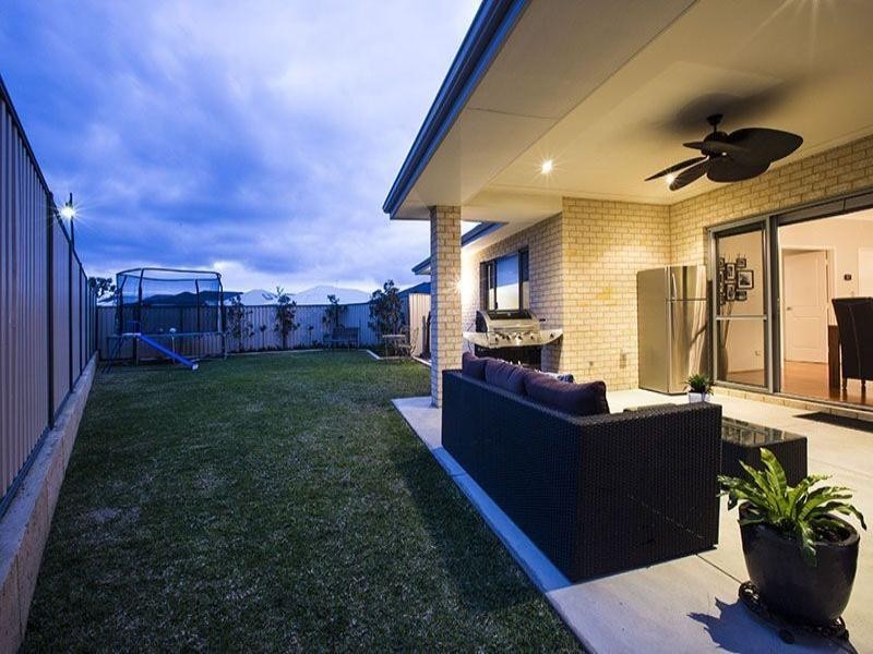 5 Adromeda Link, Aubin Grove WA 6164