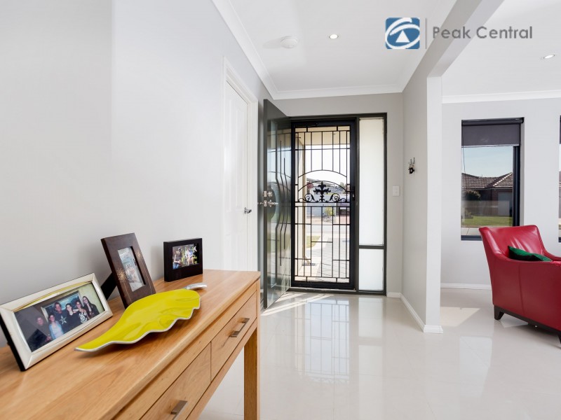 30 Sanguine Way, Atwell WA 6164