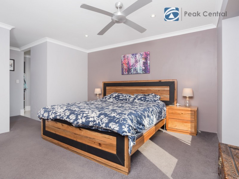 30 Sanguine Way, Atwell WA 6164