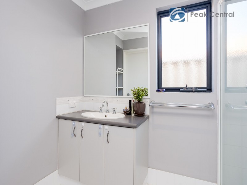 30 Sanguine Way, Atwell WA 6164