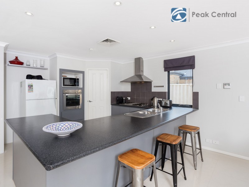 30 Sanguine Way, Atwell WA 6164