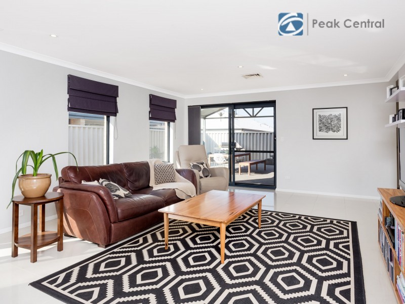 30 Sanguine Way, Atwell WA 6164