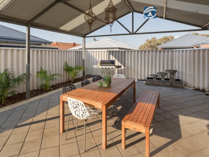 30 Sanguine Way, Atwell WA 6164