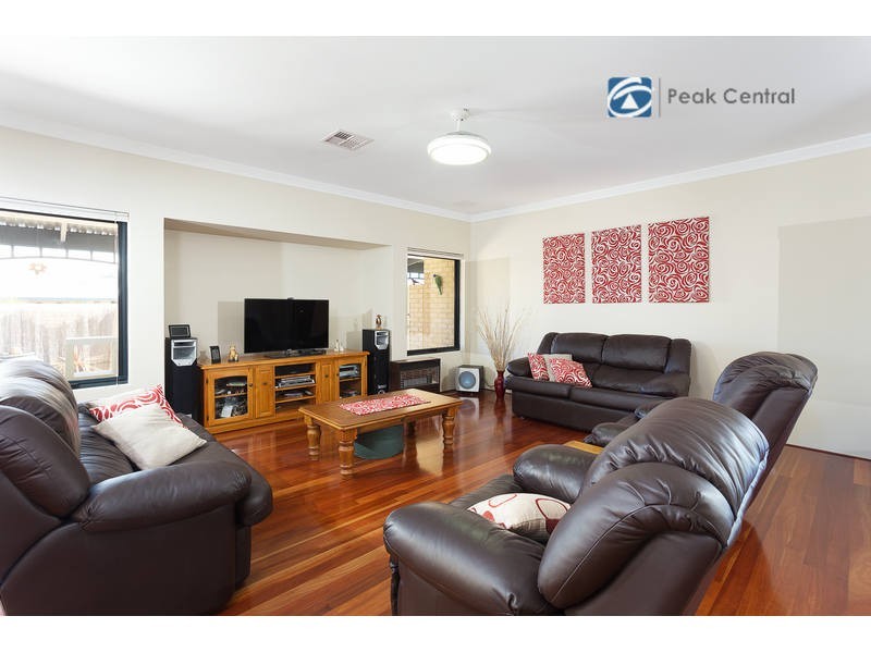 9 Sanguine Way, Atwell WA 6164